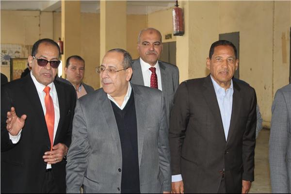 الرئيس التنفيذي للقابضة الغذائية يتفقد مطاحن جنوب القاهرة والجيزة
