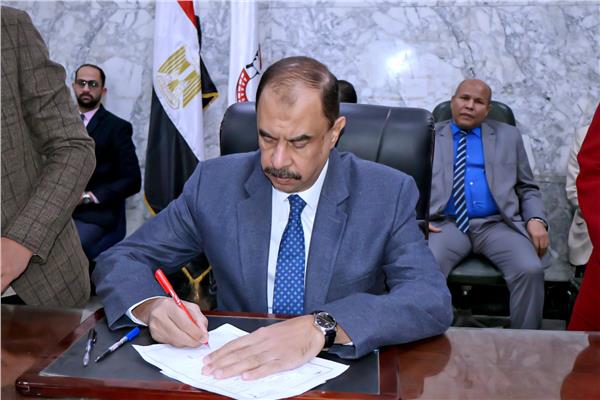 محافظ سوهاج
