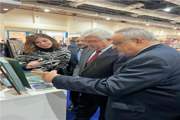 الدكتور أيمن عاشور وزيرالتعليم العالى