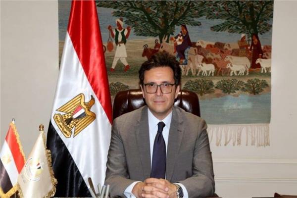  الدكتور أحمد فؤاد هنو