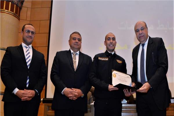 تخرج دفعة جديدة من البرنامج المتكامل