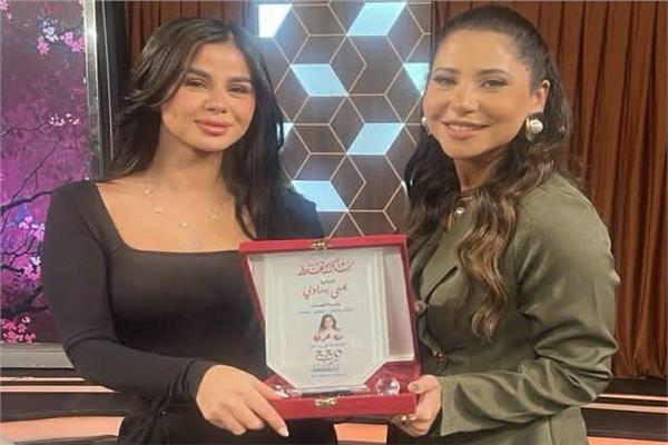 يمنى بدراوي ومنة عرفة