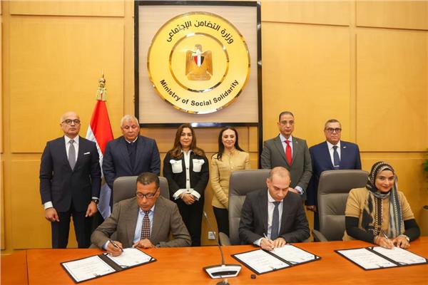 خلال توقيع بروتوكولات التعاون