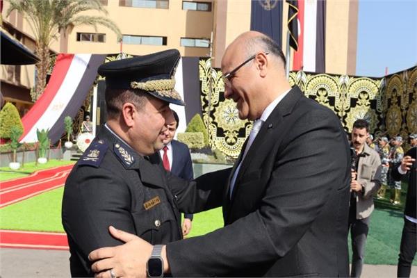 مدير أمن القليوبية مع المهندس أيمن عطيه