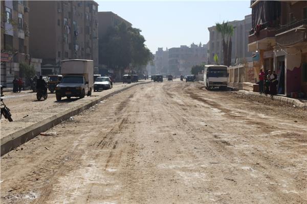 تطوير ورصف طريق جسر المنوات بالحوامدية