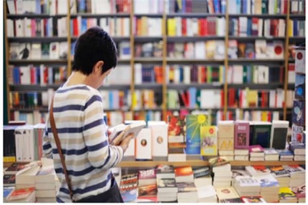 فعاليات معرض الكتاب