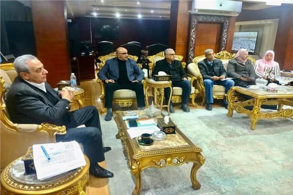 محافظ الغربية حصر وتنظيم مركبات التوك توك
