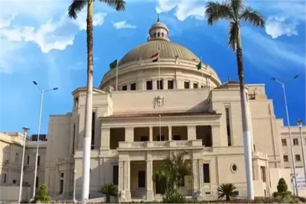 جامعة القاهرة 