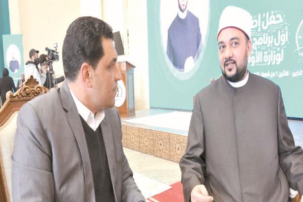 د. أحمد نبوى أثناء حواره مع «الأخبار»  