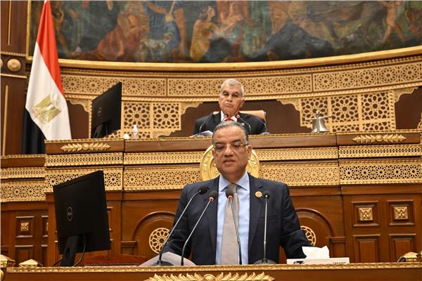  الدكتور محمود مسلم،