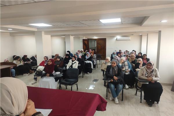 محافظ أسيوط يطلق المرحلة الثانية من مبادرة "وحشتنا أخلاقنا"