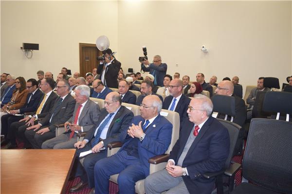 تجارية القاهرة 