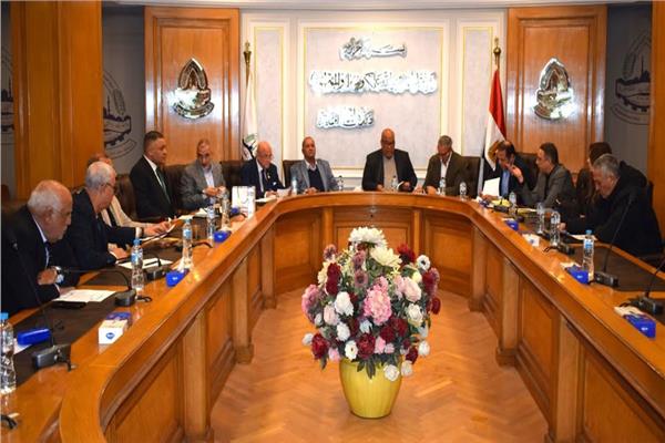  خلال اجتماع طارئ بالغرفة التجارية للقاهرة