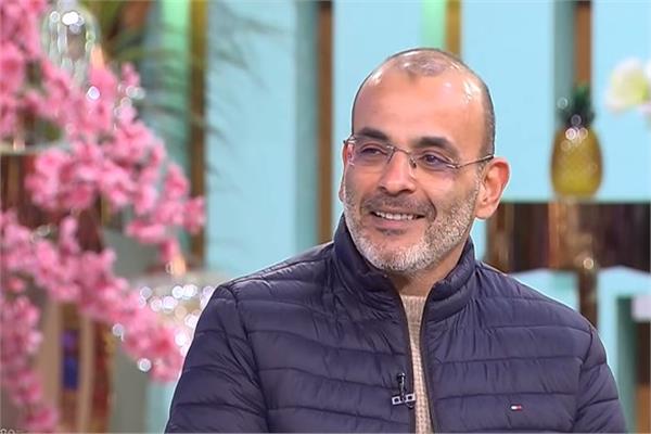 أيمن بهجت قمر
