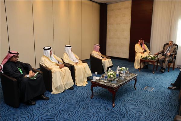 قناة السويس وموانئ السعودية يبحثان الشراكة في بناء الوحدات البحرية