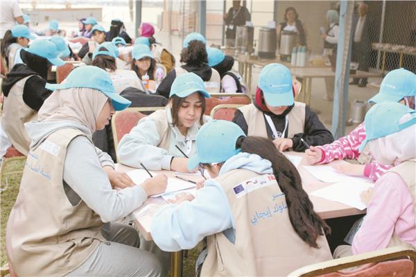 طالبات الإسماعيلية أثناء المشاركة فى اليوم الأول للمبادرة 