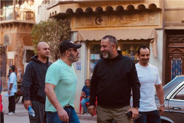 أحمد السقا يدعم فريق عمل ابطال مسلسل مناعة