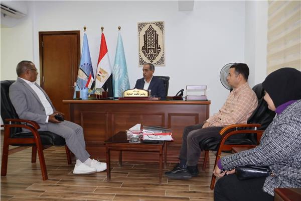 اللواء عمرو حنفى