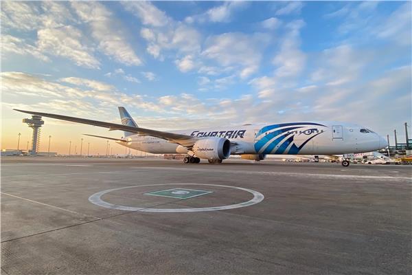 انضمام أول طائرة من طراز "A350-900"