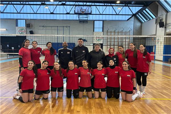 منتخب ناشئات الطائرة  