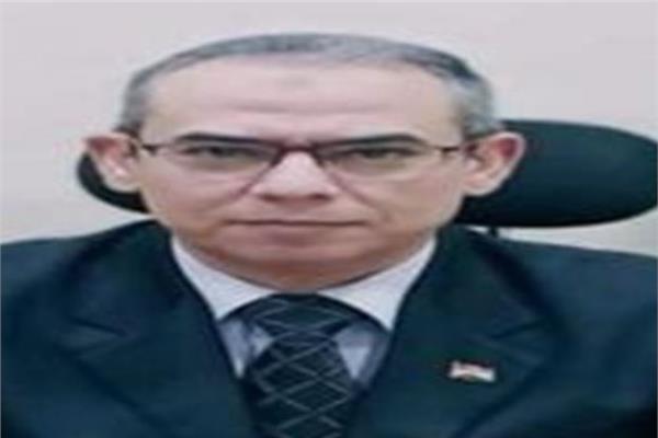 الدكتور ياسر محمود مدير مديرية التربية والتعليم بمحافظة القليوبية