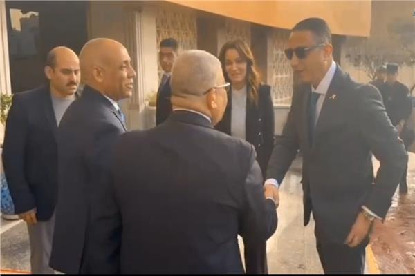 محافظ الجيزة الجديد..  يصل ديوان عام محافظة الجيزة