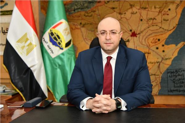 محافظ الفيوم الجديد يصل مكتبه لمباشرة مهام عمله