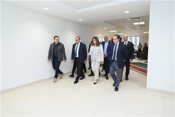 وزيرة التنمية المحلية والبيئة تقوم بجولة تفقدية 