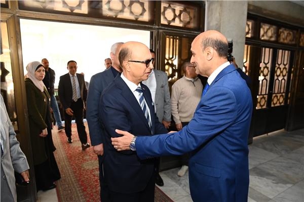 محافظ أسيوط يستقبل رئيس جامعة أسيوط 