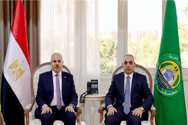 محافظ الإسماعيلية يستقبل رئيس جامعة قناة السويس