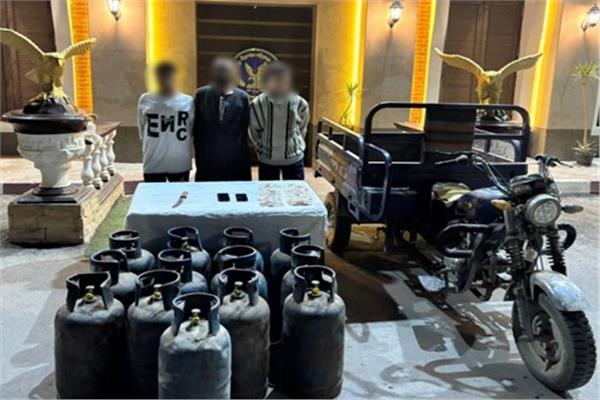 المتهمين