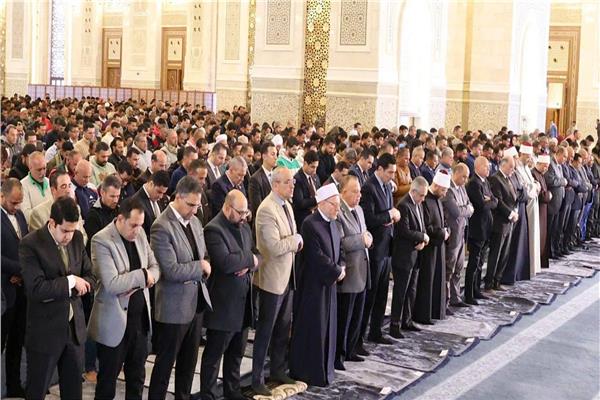 إقامة صلاة أول جمعة بمسجد مصر الكبير