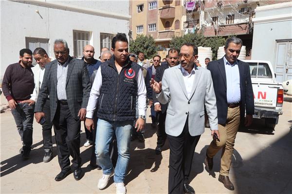 محافظ سوهاج يتفقد مستشفى جرجا