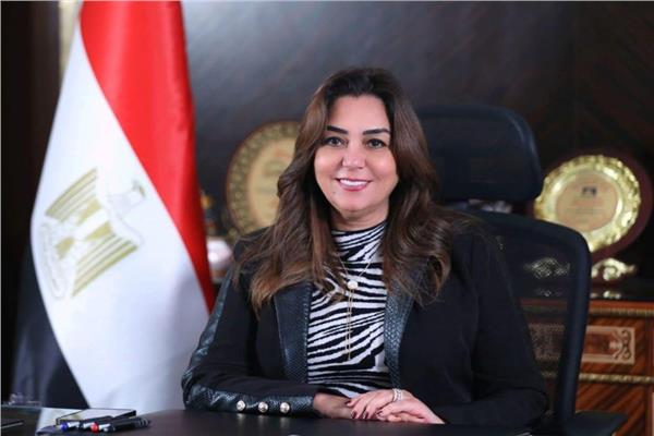 الدكتورة منال عوض