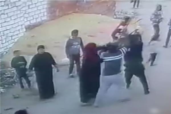 ضبط المتهمين في مشاجرة بسبب خلافات الجيرة بالبحيرة 