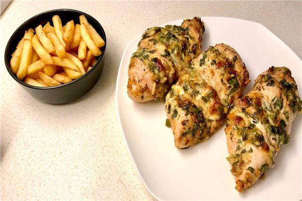 صدور دجاج محشية