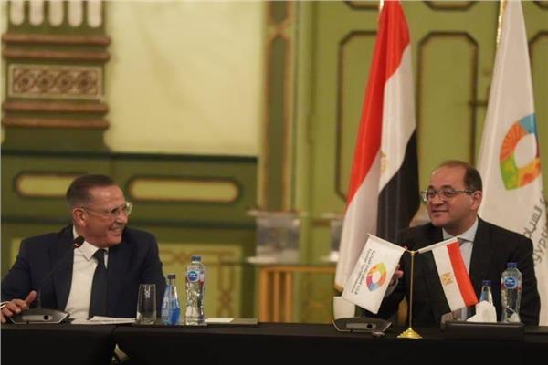 وزير المالية وحسام الشاعر رئيس اتحاد الغرف السياحية
