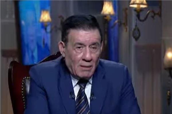 مدحت شلبي