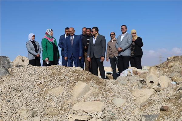 محافظ السويس يتفقد الأرض المخصصة لإنشاء شلتر للكلاب