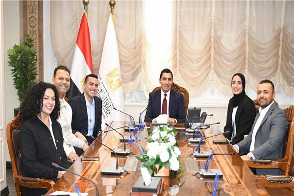 وزير الرياضة يلتقي لجنة اللاعبين باللجنة الأولمبية المصرية