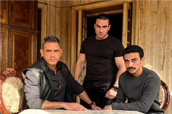 هشام حسين وأمير كراة وأحمد غزلا