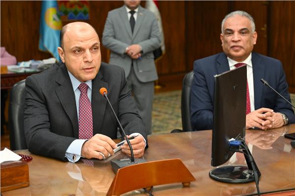 محافظ الغربية تشكيل لجنة للهوية البصرية 