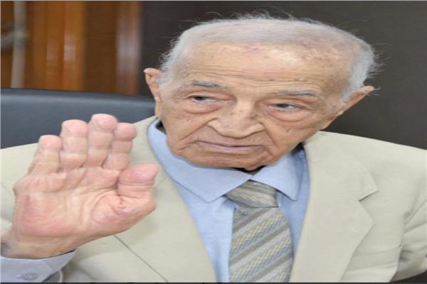  الإذاعي الراحل فهمي عمر 