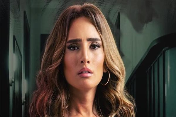  الفنانة زينة