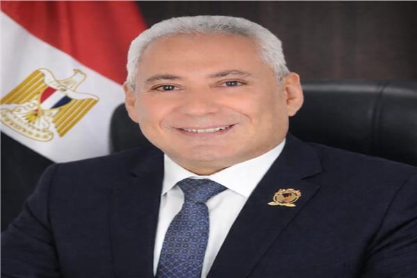 الدكتور عصام الدين صادق فرحات رئيس جامعة المنيا