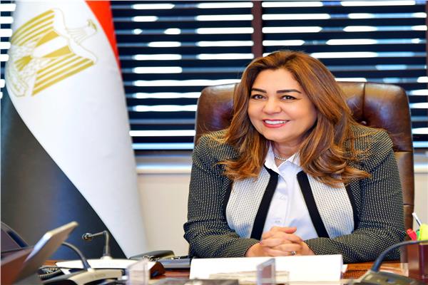  الدكتورة منال عوض وزيرة التنمية المحلية والبيئة