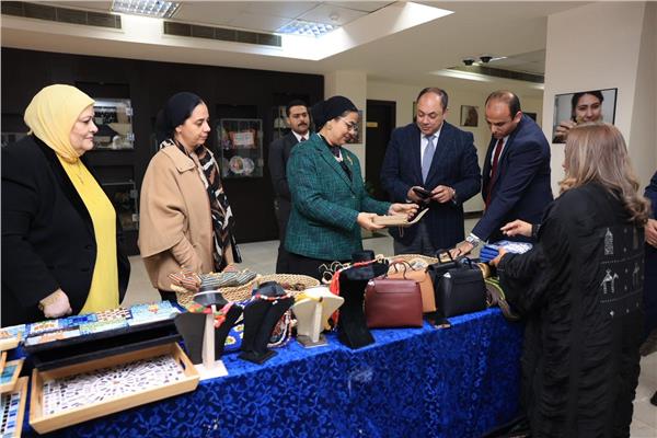 رئيسة المجلس القومي للمرأة مع رئيس هيئة تنمية الصعيد 