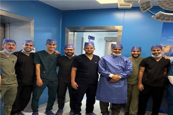 الفريق الطبى بقسم الأنف والأذن والحنجرة بمستشفيات بنها الجامعية