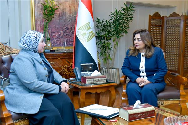 وزيرة التنمية المحلية والبيئة