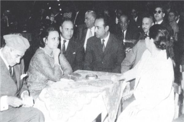 لقاء جمع بين أم كلثوم ورامى وطاهرأبو زيد والرجيب